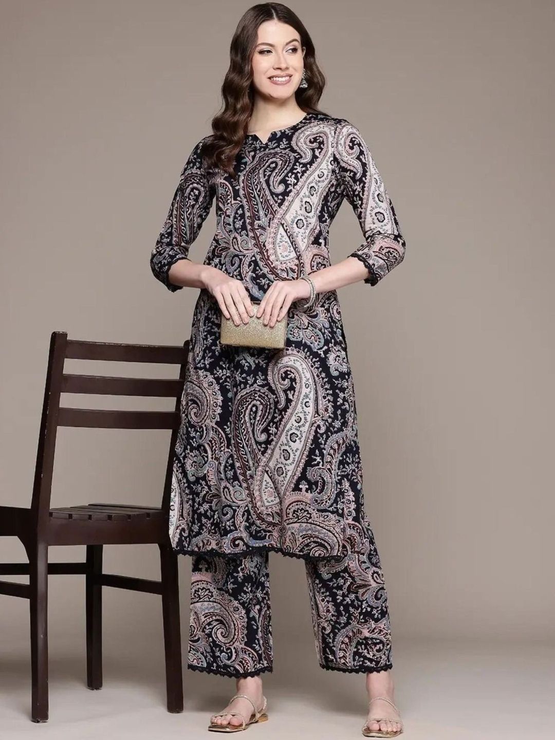 Women Paisley Printed Regular Kurta with Palazzos