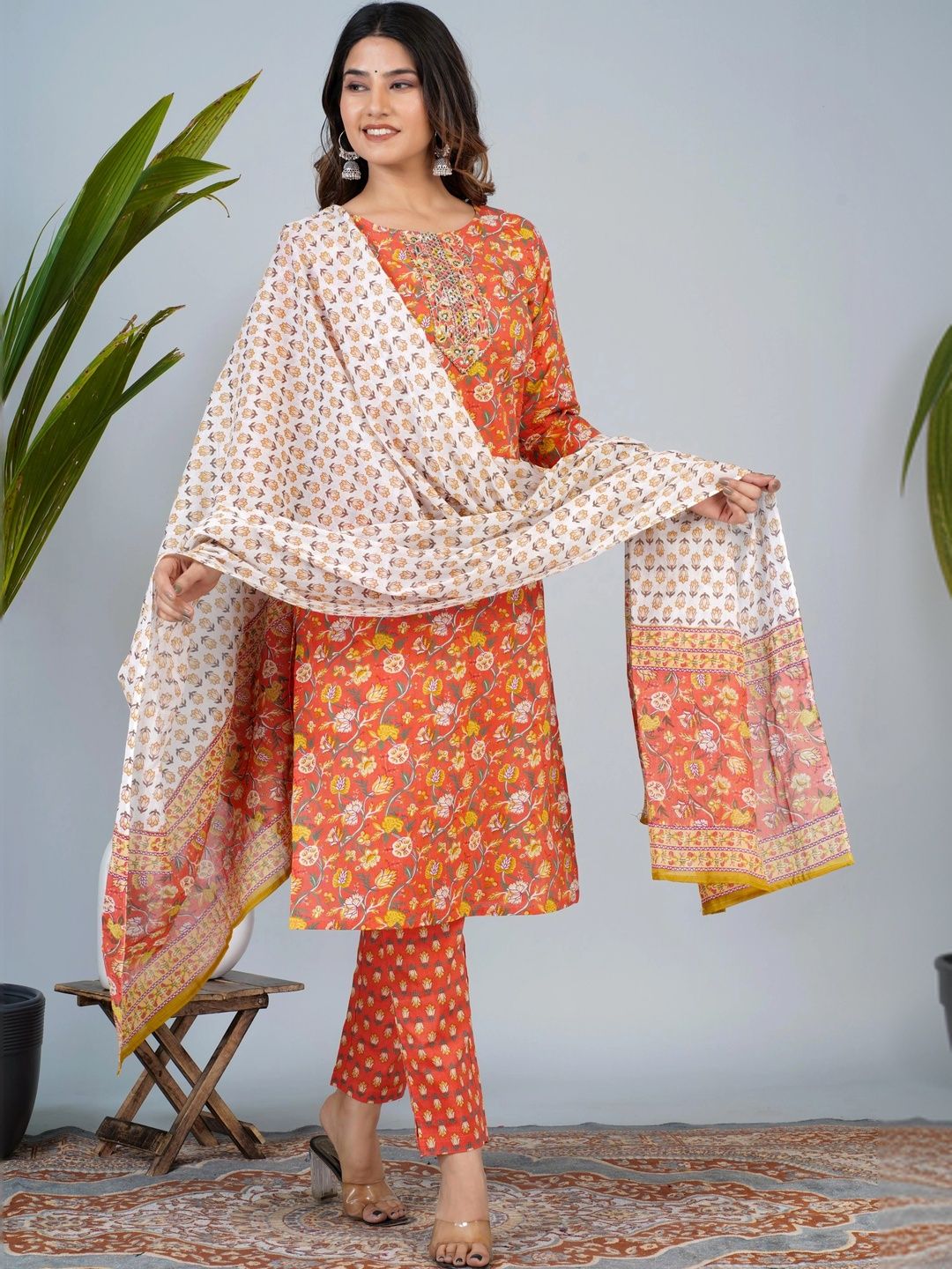 Women Floral Printed Regular Thread Work Pure Cotton Kurta with Trousers & With Dupatta