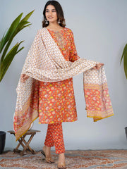 Women Floral Printed Regular Thread Work Pure Cotton Kurta with Trousers & With Dupatta