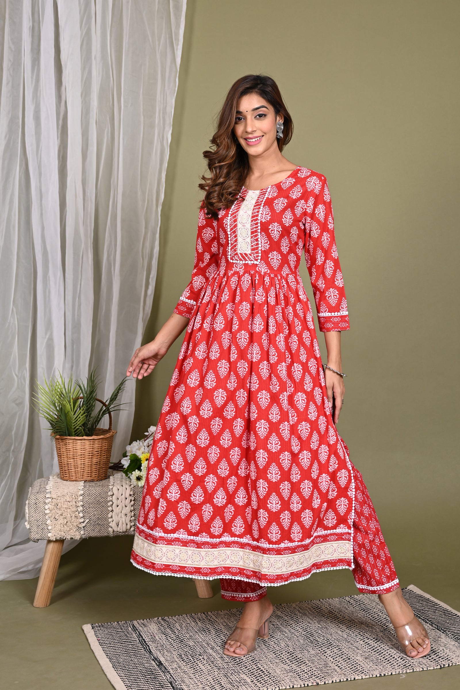 Red Naira Kurti pand dupatta set