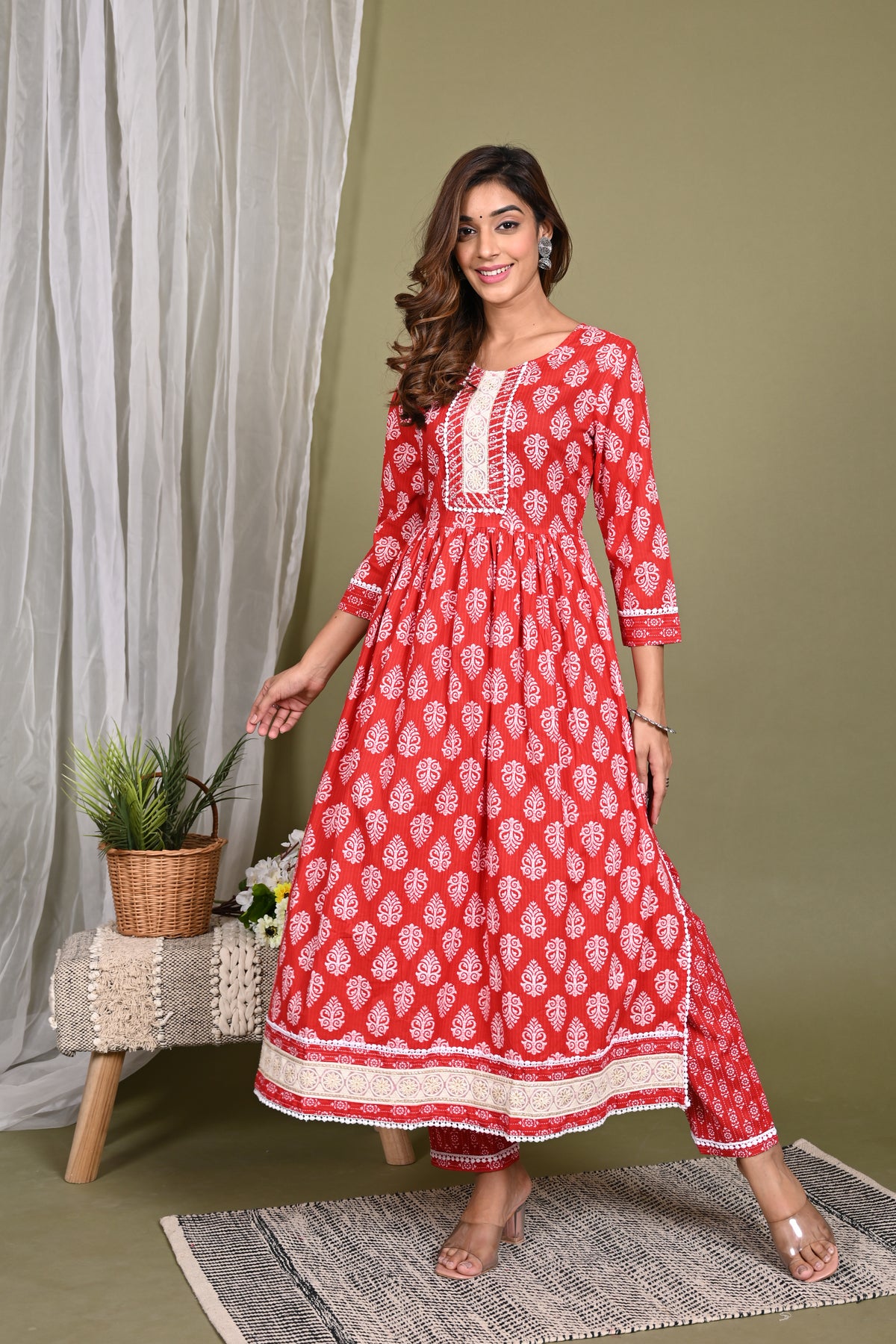 Red Naira Kurti pand dupatta set