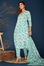 Teal and pink Alya cut