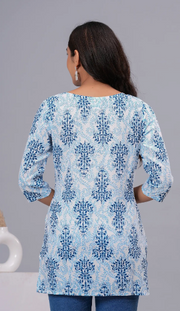 Rajools Printed Cotton Blend Straight Kurta for Women