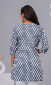 Rajools Printed Cotton Blend Straight Kurta for Women (Grey)