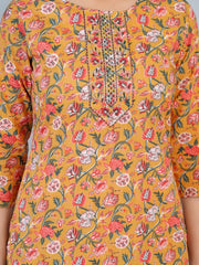 Women Floral Printed Regular Thread Work Pure Cotton Kurta with Trousers & With Dupatta